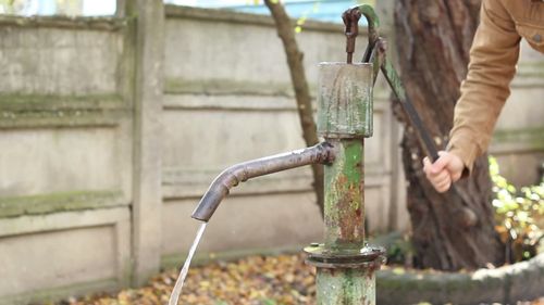 水泵抽水停止时跳闸什么原因