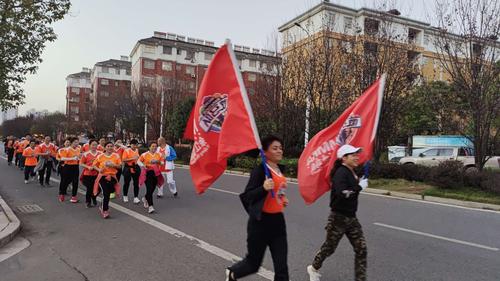 微马10公里时间是多少