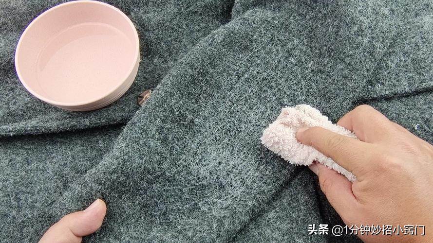 毛呢材质衣服怎样清洗