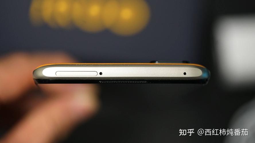 红米note10pro耳机孔在哪里