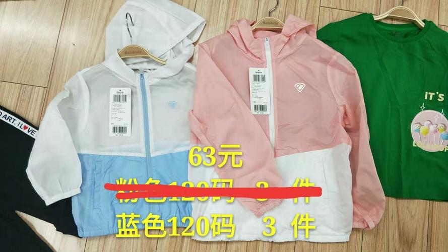 一年四季都能穿的衣服有哪些