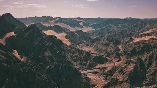 不教胡马度阴山的阴山在哪里