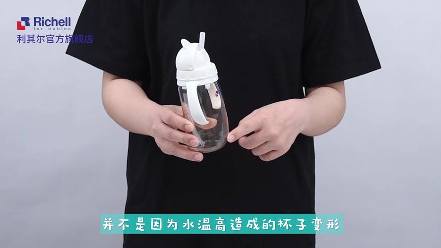 吸管杯适合多大宝宝使用