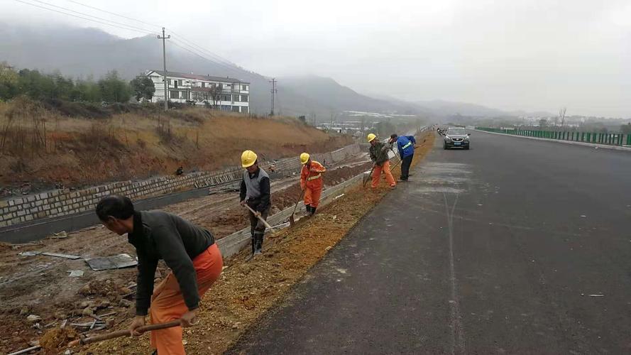 土路肩包括路缘石吗