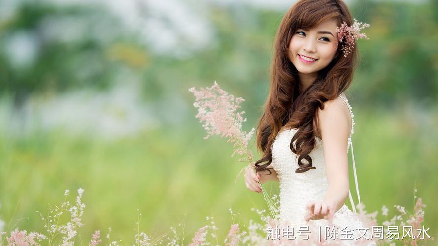 30多岁女的微信名什么好听