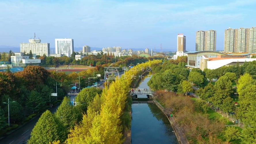 三峡大学几本